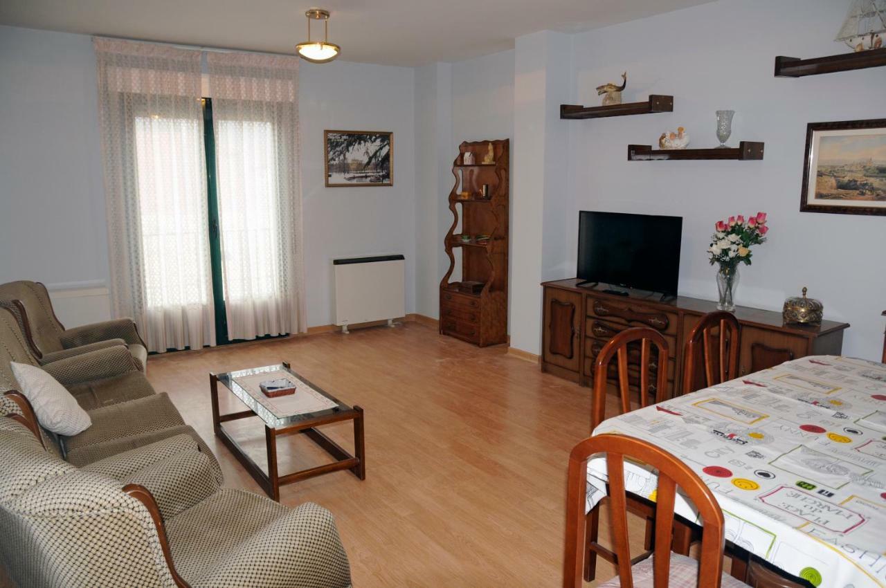 Piso Turístico del Real Sitio Apartamento La Granja de San Ildefonso Exterior foto